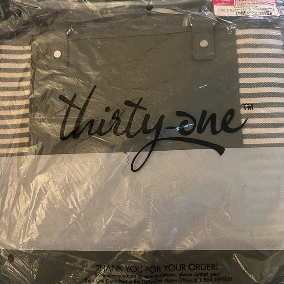 Thirty-One Colorblock Tote - Picture 2 of 2